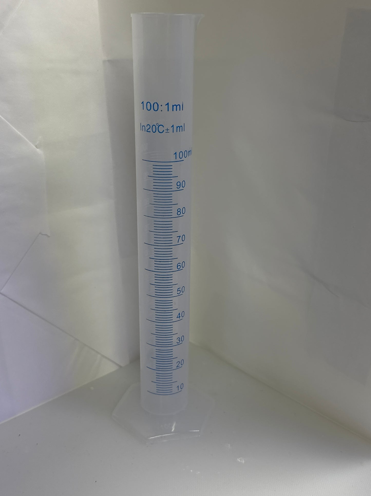 Graduated cylinder